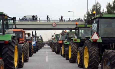 Σπύρος Καπράλος: Οι κινητοποιήσεις των αγροτών φτιάχνουν κλίμα ενόψει των ευρωεκλογών