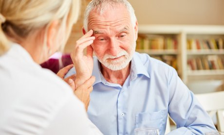 Διαθέσιμο στην Ελλάδα πρωτοποριακό τεστ για τη διάγνωση της νόσου Alzheimer!