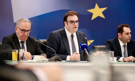 Κυριάκος Πιερρακάκης: «Μετατρέπουμε το δημοσιονομικό πλεόνασμα σε κοινωνικό κεφάλαιο και αναπτυξιακή ώθηση, χωρίς να ρισκάρουμε τη σταθερότητα της χώρας»