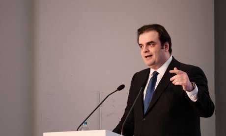 Κ.Πιερρακάκης: Στον πυρήνα της πολιτικής μας είναι η αφαίρεση εμποδίων για τις οικογένειες και τους νέους