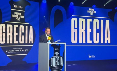 Τώρα μας βραβεύουν, η Ελλάδα «πύλη» του LNG, εκτός τόπου η αντιπολίτευση, το «αξιακό» πρόβλημα του Σαμαρά και «αρκούδες» στο Bitcoin