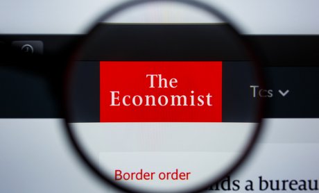 Έκτη παγκοσμίως η Ελλάδα το 2025, οι θετικές προοπτικές για το χρέος, το αναποτελεσματικό σύστημα δικαιοσύνης και η «Κρίση της Δημοκρατίας σήμερα»