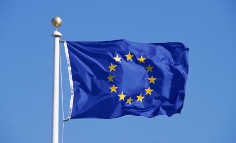 Πλαγίως: Ποιος είναι ο «Μουτζούρης»