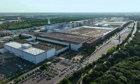 Η Volkswagen Επαγγελματικά Οχήματα γιορτάζει 70 χρόνια του βασικού εργοστασίου της στο Αννόβερο