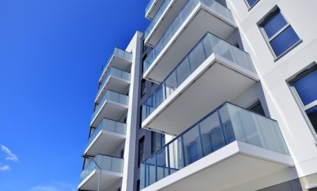 Ε.Ε.Α.: Αποκαλυπτική έρευνα για τις τιμές των ακινήτων και τις μεσιτικές υπηρεσίες στην Ελλάδα