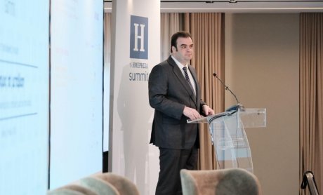 Κ. Πιερρακάκης: Σε διαβούλευση την επόμενη εβδομάδα το νομοσχέδιο με όλα τα μέτρα στήριξης και ο συμπληρωματικός προϋπολογισμός ύψους 800 εκατ. ευρώ - Την ενίσχυση των 300 ευρώ θα πάρουν και οι χήρες άνω των 60 ετών