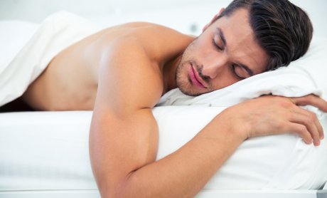 Σπονδυλική στήλη: Κάνει κακό να κοιμάμαι μπρούμυτα;