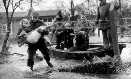 Αμβούργο: 16 και 17 Φεβρουαρίου 1962-Η Munich Re κάνει συσχετισμούς