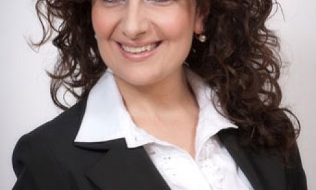 Τιμά την ΙΝΤΕΡΣΑΛΟΝΙΚΑ στην Ωραία Ζάκυνθο η Δήμητρα Μουζάκη.