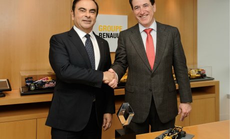 H MAPFRE ενισχύει τη συνεργασία της με το Group Renault