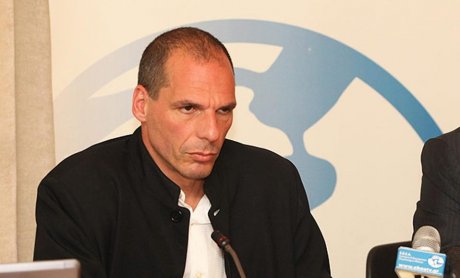 Γ. Βαρουφάκης στους FT: Η Ελλάδα ζητά ανταλλαγή χρέους