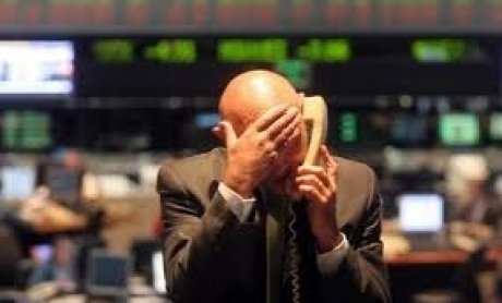 Βουτιά στο χρηματιστήριο. Βατερλό για τις τραπεζικές μετοχές