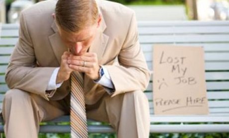 Σπάει κάθε ρεκόρ η ανεργία φθάνοντας το 25,4%