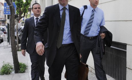 Μείωση εργοδοτικών εισφορών ζητά η τρόικα