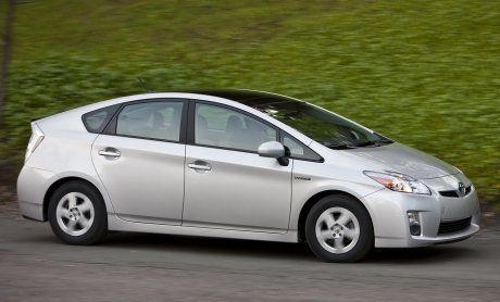 Ανακαλούνται 688 αυτοκίνητα TOYOTA Prius