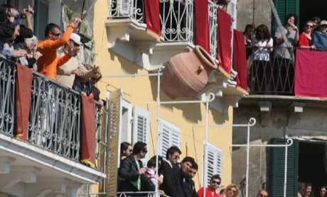  Τα έθιμα του Πάσχα  σε όλη την  Ελλάδα