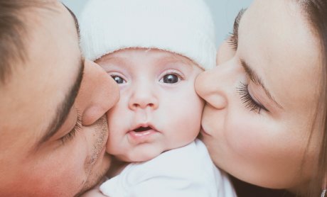 Allianz: Κάλυψη σε Βρετανούς που αποκλείστηκαν στις ΗΠΑ λόγω πρόωρου τοκετού