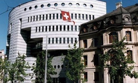 Πάρτε μικρότερο ρίσκο, συστήνει η ΒΙS στις τράπεζες