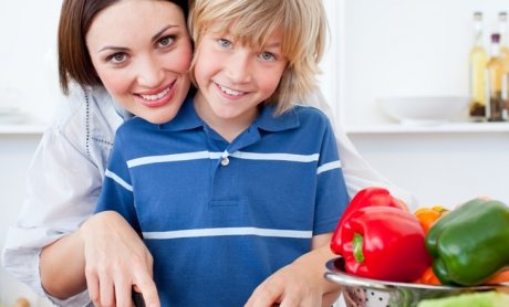 Πώς θα πείσουμε το παιδί να δοκιμάσει ένα νέο φαγητό;