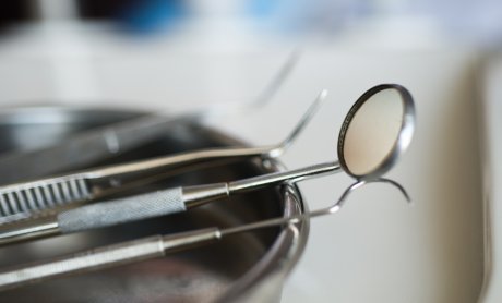 Ελληνική Οδοντιατρική Ομοσπονδία: Ζητάει προσφορές για ασφάλιση αστικής ευθύνης