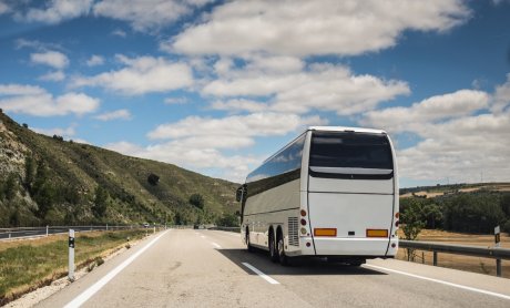 Παράσυρση πεζών αποβιβασθέντων από λεωφορείο. Ποιος φταίει;