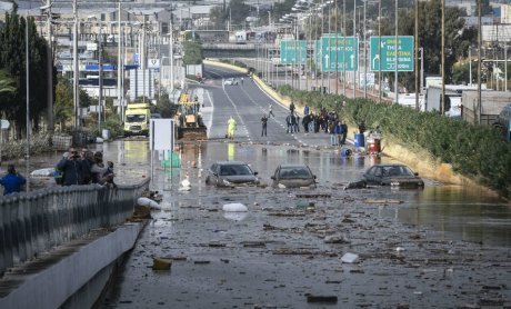 Διευκολύνσεις για επαγγελματίες και επιχειρήσεις στις πληγείσες περιοχές