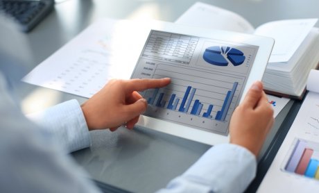 ICAP: Ζημιογόνο το 2012 για τις ελληνικές επιχειρήσεις