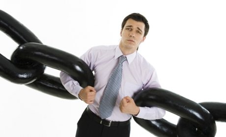 ΕΚΠΟΙΖΩ: Στις ασφαλίσεις ζωής τα περισσότερα παράπονα