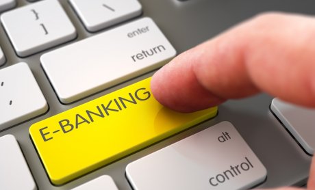 Ποιοι κινδυνεύουν να πληρώσουν επιπλέον φόρο εξαιτίας του e-banking;
