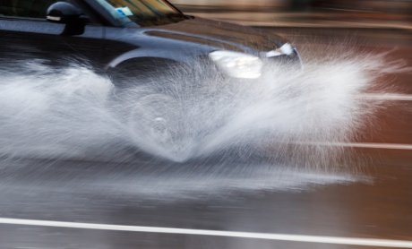 Συμβουλές για ασφαλέστερη οδήγηση κατά τους χειμερινούς μήνες