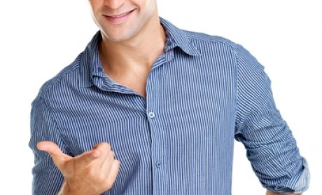 Μείωση ή κατάργηση μελετούν στο οικονομικό επιτελείο και στα ασφάλιστρα