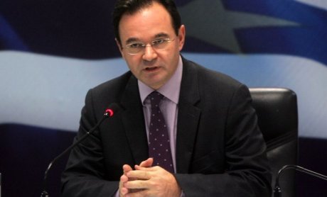 Στα χέρια του  Παπακωνσταντίνου το πόρισμα της Τρόικας