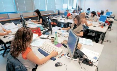  Τέλος στη θεώρηση βιβλίων και τιμολογίων από την εφορία 