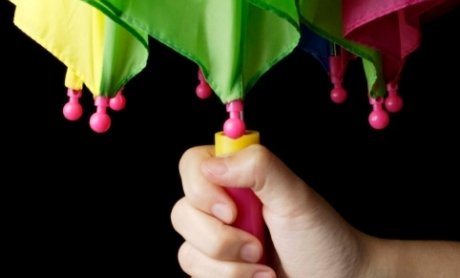 Να ανοίξουν οι ασφαλιστικές αγορές ζητά η Deutche Bank