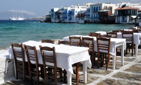 Ανασφάλιστος 1 στους 3 εργαζόμενους στον τουρισμό 