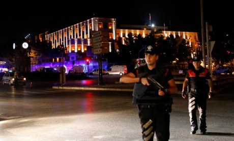 Reuters: Ο Τουρκικός στρατός δήλωσε πως έχει πλέον την εξουσία της χώρας