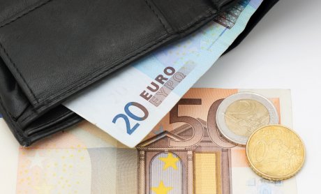 Πώς θα διαμορφώνεται ο κατώτατος μισθός από το 2017