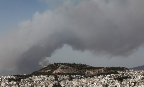 Ελληνική Πνευμονολογική Εταιρεία: Οδηγίες προστασίας από την έκθεση στον καπνό και τα αιωρούμενα σωματίδια!