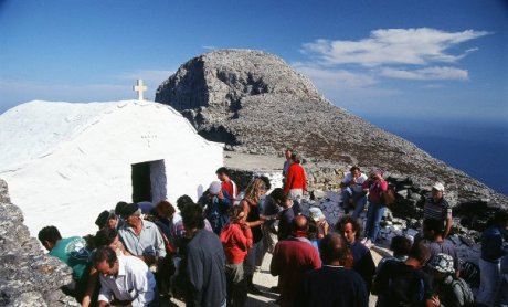 Αραρίσκοντας Ηλίας Προβόπουλος: Στο Σταυρό, στο Άβατο της Αμοργού