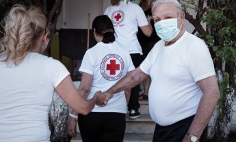 Ο Ελληνικός Ερυθρός Σταυρός συνεχώς δίπλα στους πληγέντες της φονικής πυρκαγιάς στο Μάτι