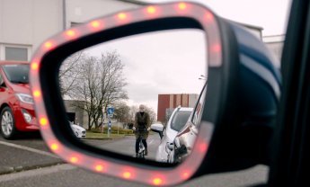 Το νέο σύστημα Exit Warning της Ford αποτρέπει ατυχήματα εξ αιτίας του απρόβλεπτου ανοίγματος των θυρών (video)
