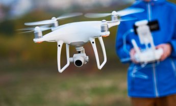Ασφάλιση Drone: Ασφαλιστήριο Lloyd’s μέσω ΚΟΥΤΙΝΑΣ ΑΕ
