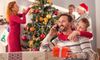 Βαγγέλης Βερτόπουλος: Πώς να προετοιμάσουμε τα παιδιά μας για τα φετινά Χριστούγεννα και να αποκτήσουν θετική νοοτροπία!