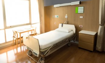 ΕΟΠΥΥ: Με 215 κλίνες στηρίζουν το ΕΣΥ τα ιδιωτικά νοσοκομεία