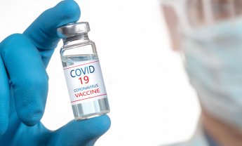 Οι ειδικοί απαντούν σε συχνές ερωτήσεις για τα εμβόλια κατά της COVID-19
