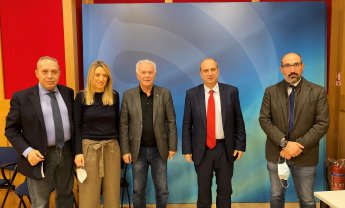 Τη συγκρότηση Ομάδας Εργασίας για τη σύσταση ενός νέου Ενιαίου Μητρώου Τύπου ανακοίνωσε ο Γ.Οικονόμου