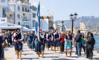 Αραρίσκοντας Ηλίας Προβόπουλος: Η εθνική γιορτή στις άδειες πατρίδες