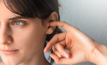 Πώς να απολαύσετε βουτιές και μακροβούτια χωρίς προβλήματα στα αυτιά και τη μύτη σας!