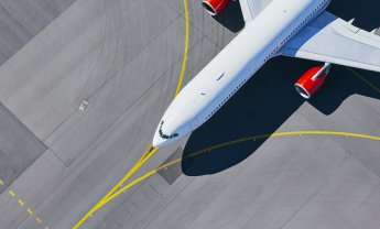 Κομισιόν: Η ενίσχυση της αειφορίας ζωτικής σημασίας για τη βιωσιμότητα των αερομεταφορών