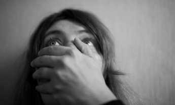 Για γυναικοκτόνους και παιδοβιαστές τα ισόβια είναι ισόβια;